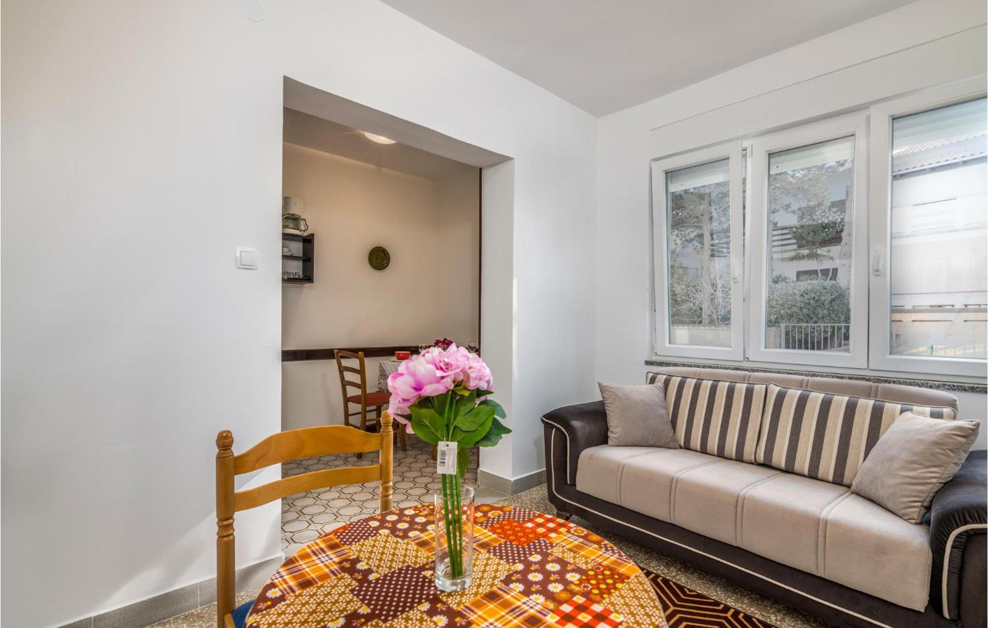 Nice Apartment In Silo With Kitchen Bagian luar foto